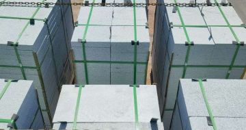 三明 芝麻白花岗岩5公分地铺石 花岗岩厂家工厂装车日常