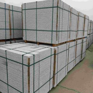 三明 白麻花岗岩石材荔枝面地铺石（300*600*50）