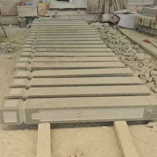 三明 芝麻白异形加工雕刻-栏杆大柱，方柱