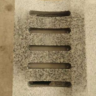 三明 芝麻白拉丝面花岗岩U型开槽排水槽