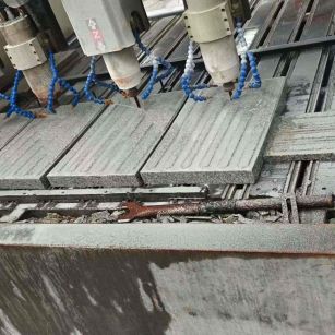 三明 芝麻白花岗岩荔枝面盲道雕刻