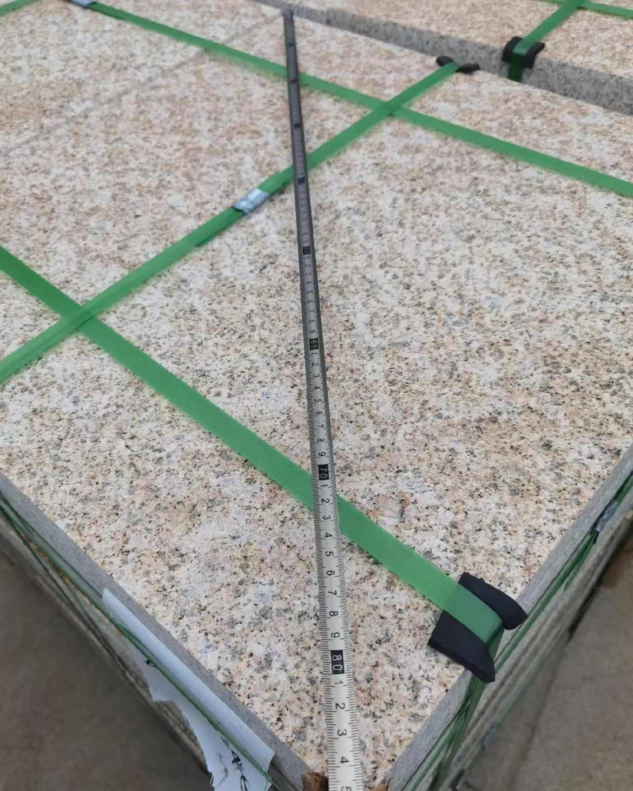 三明 黄金麻火烧面地铺石