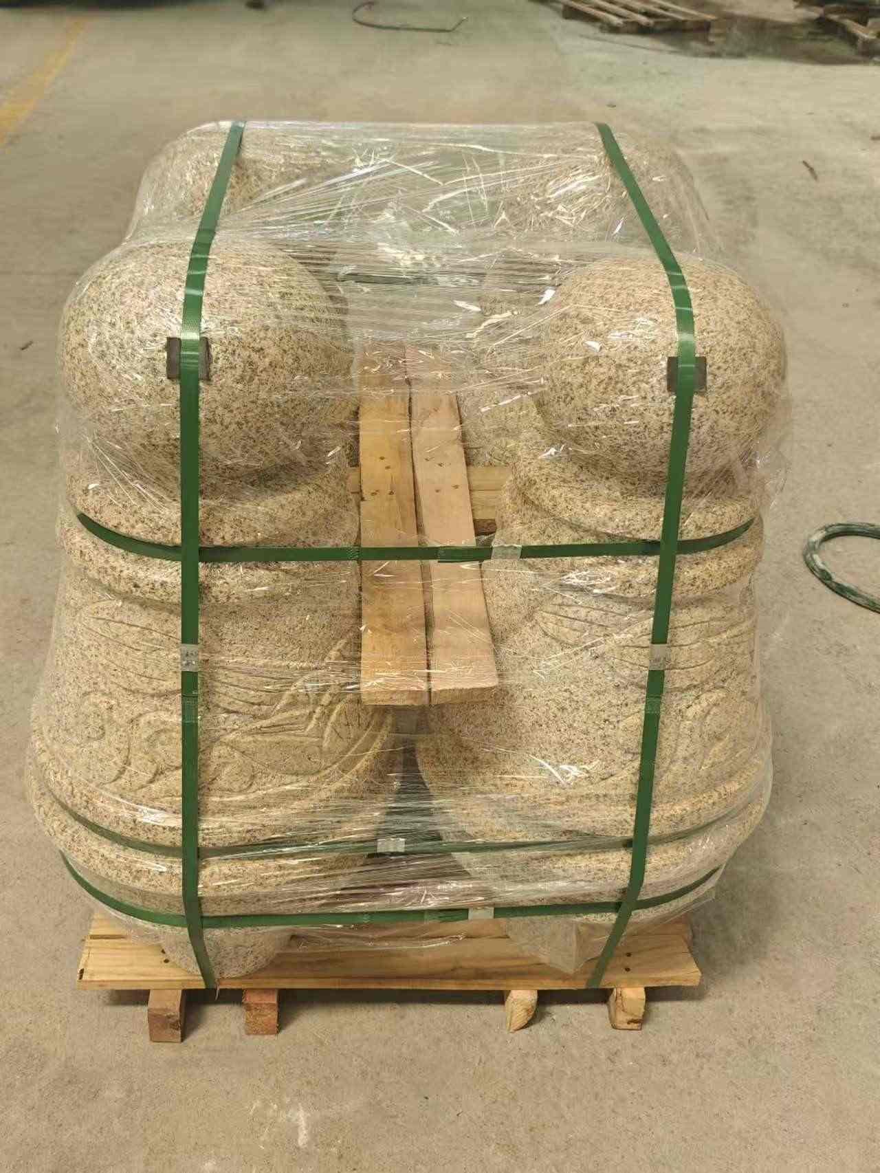 三明 黄金麻异形定制雕花——棒棒糖挡车柱