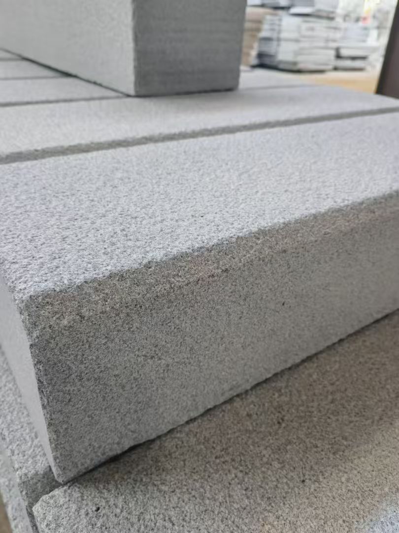 三明 芝麻灰荔枝面路沿石