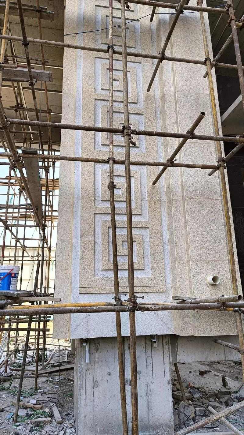 三明 黄金麻花岗岩别墅外墙干挂回纹造型效果