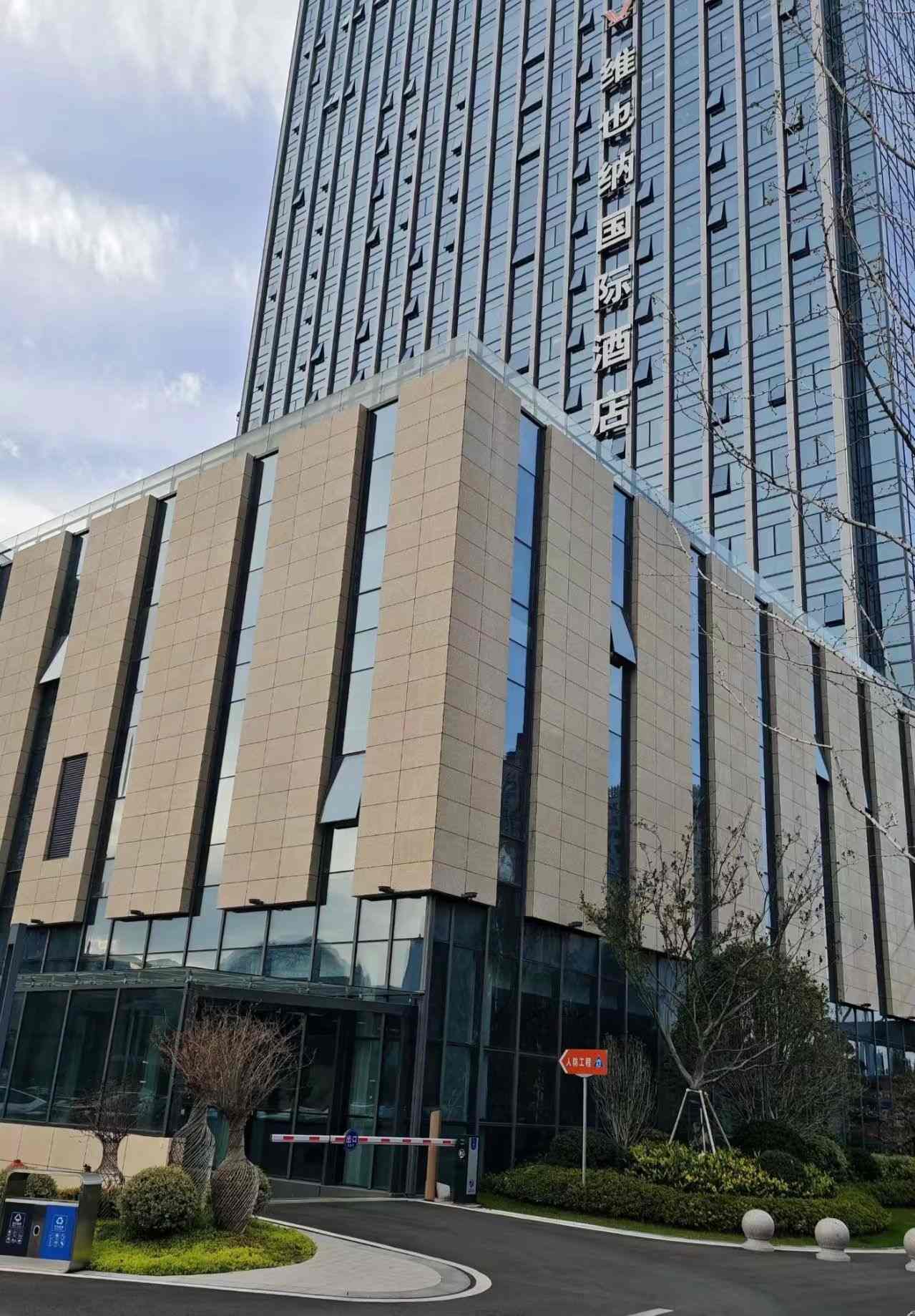 三明 黄金麻花岗岩外墙干挂