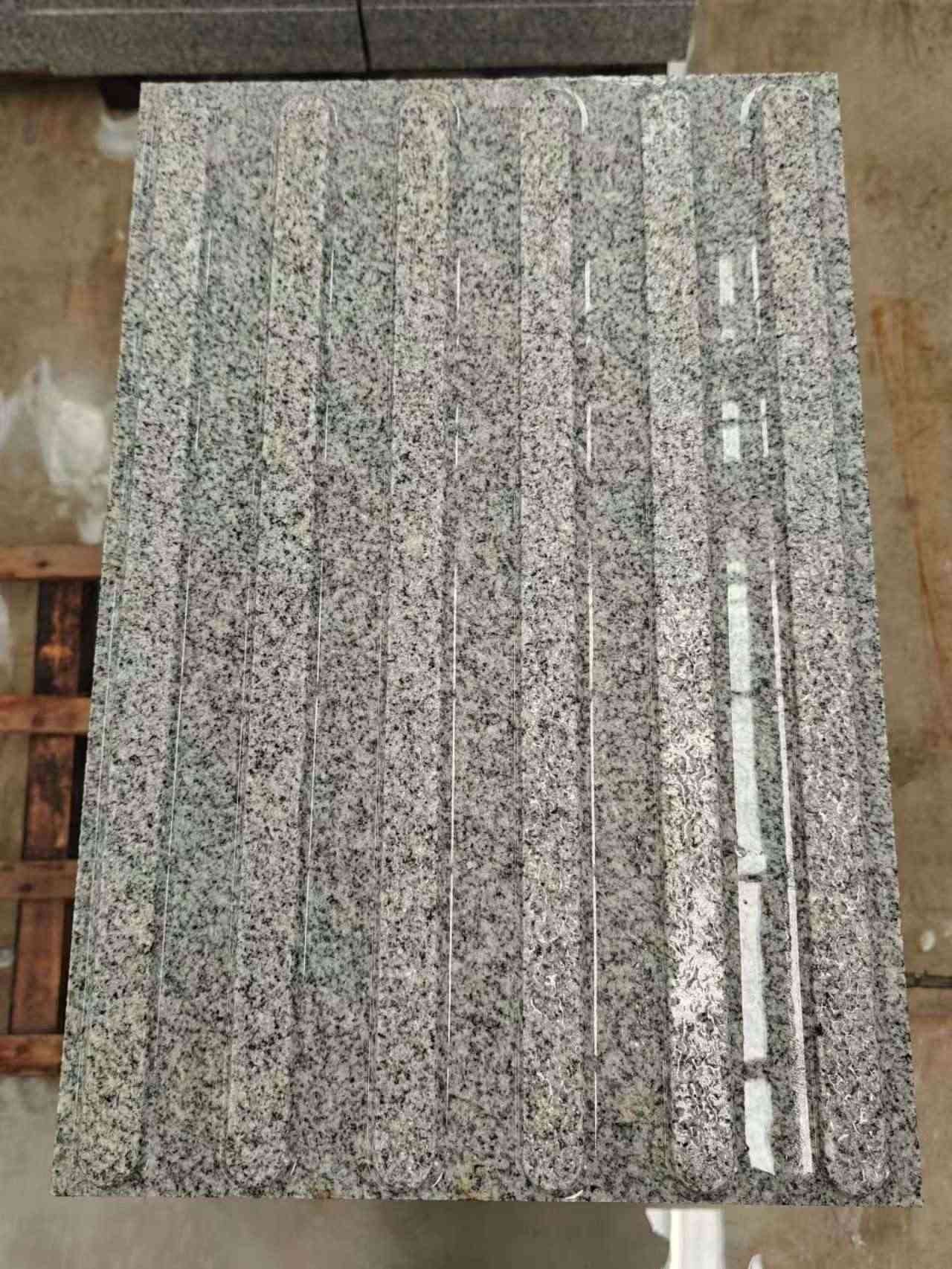 三明 芝麻白花岗岩荔枝面雕刻盲道，盲条