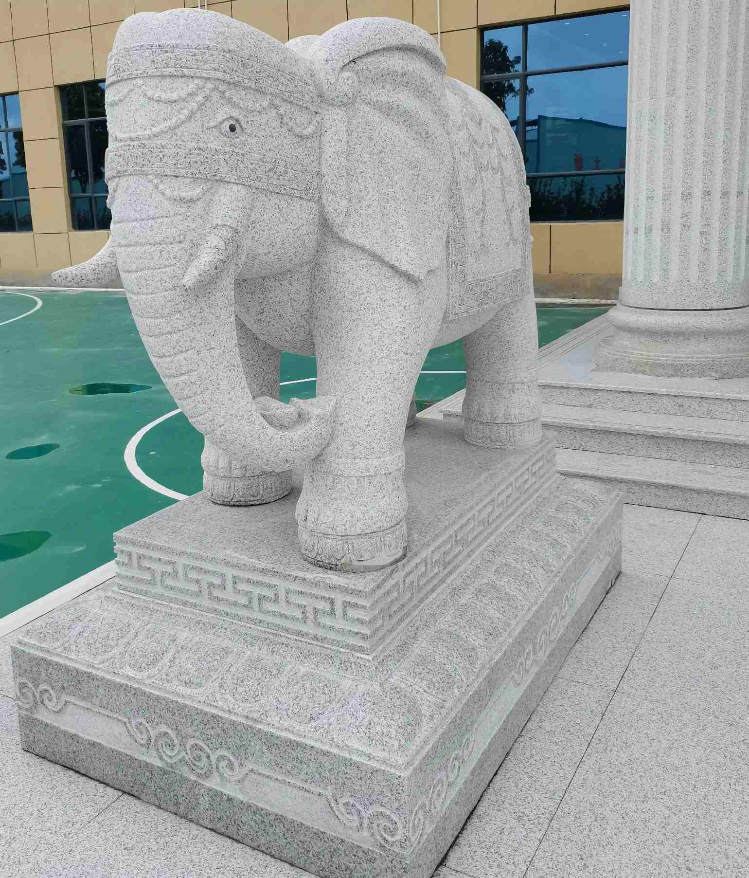 三明 白麻花岗岩动物异形石雕-大象
