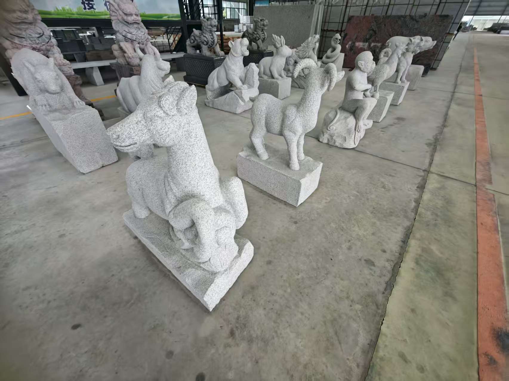 三明 芝麻白花岗岩造型立体雕刻——十二生肖